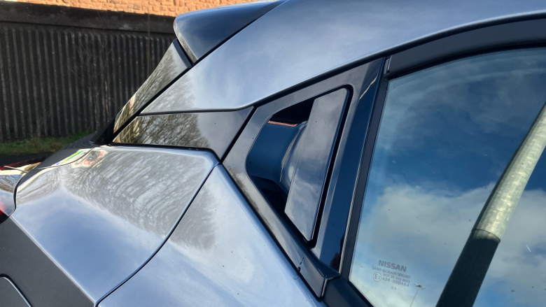 Nissan Juke 1.0 DiG-T N-Connecta 5dr Petrol Hatchback